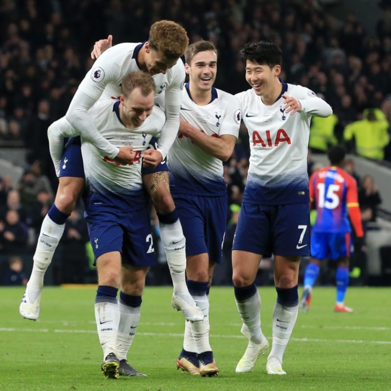 小龙与第一 小龙与第一